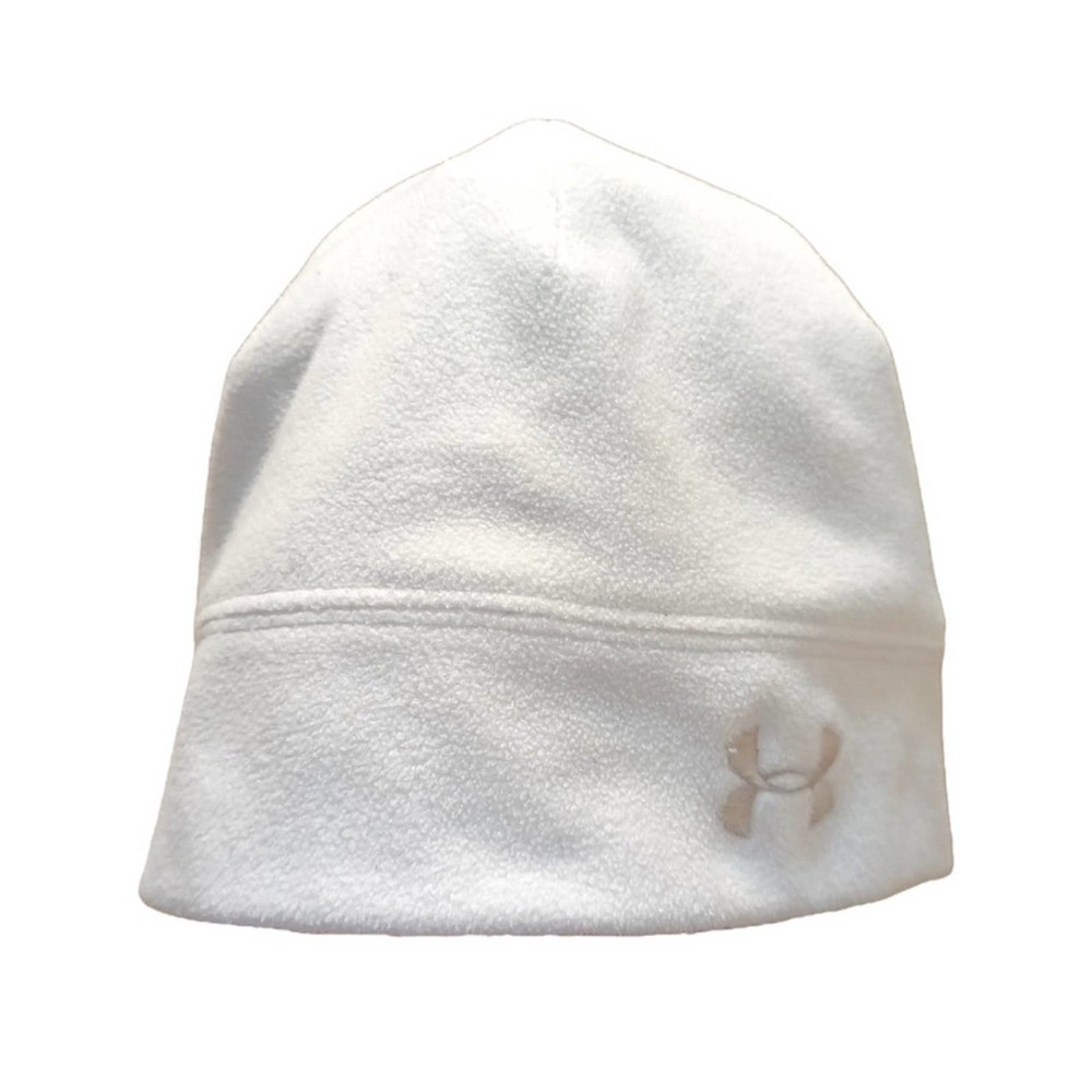 Under Armour white fleece running beanie hat. Perfect for cold weather.